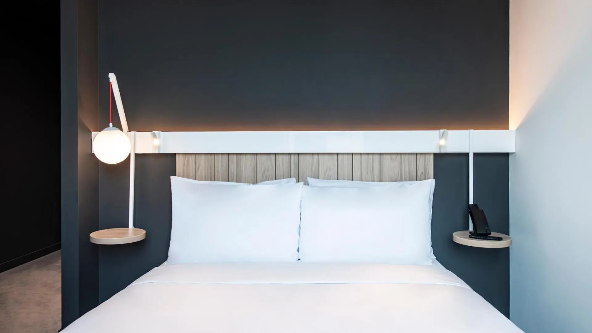 Ibis Tbilisi City 4*,